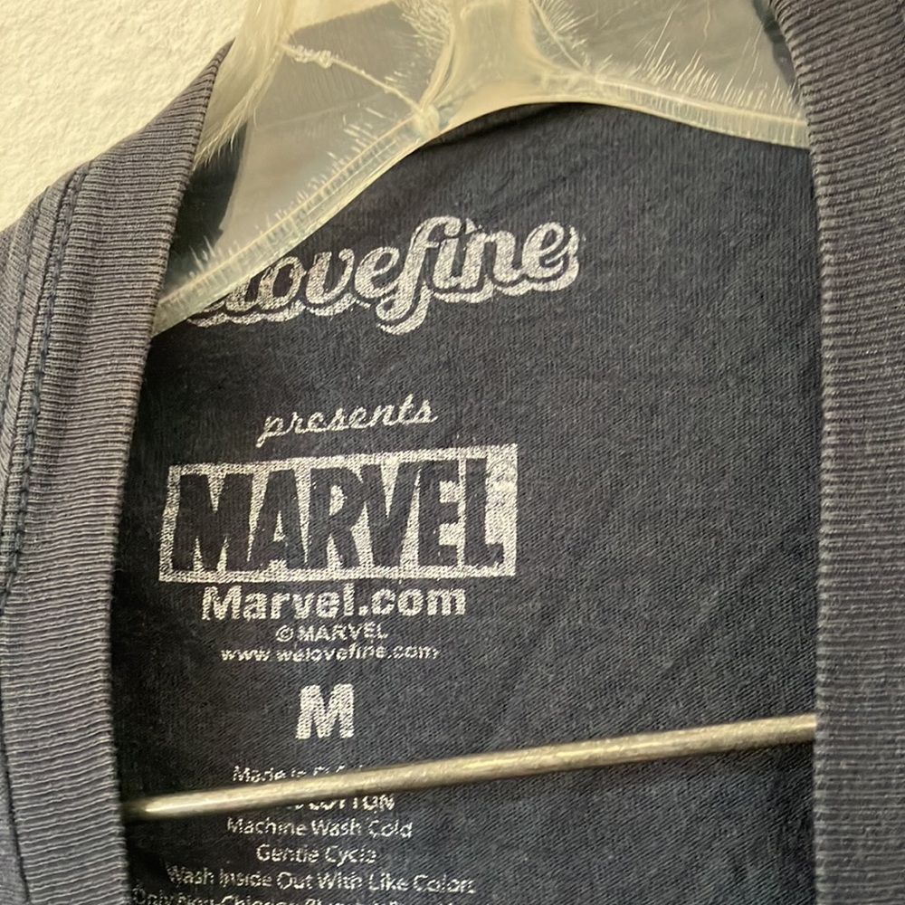 FINAL MARKDOWN Marvel tee medium - Picture 3 of 3
